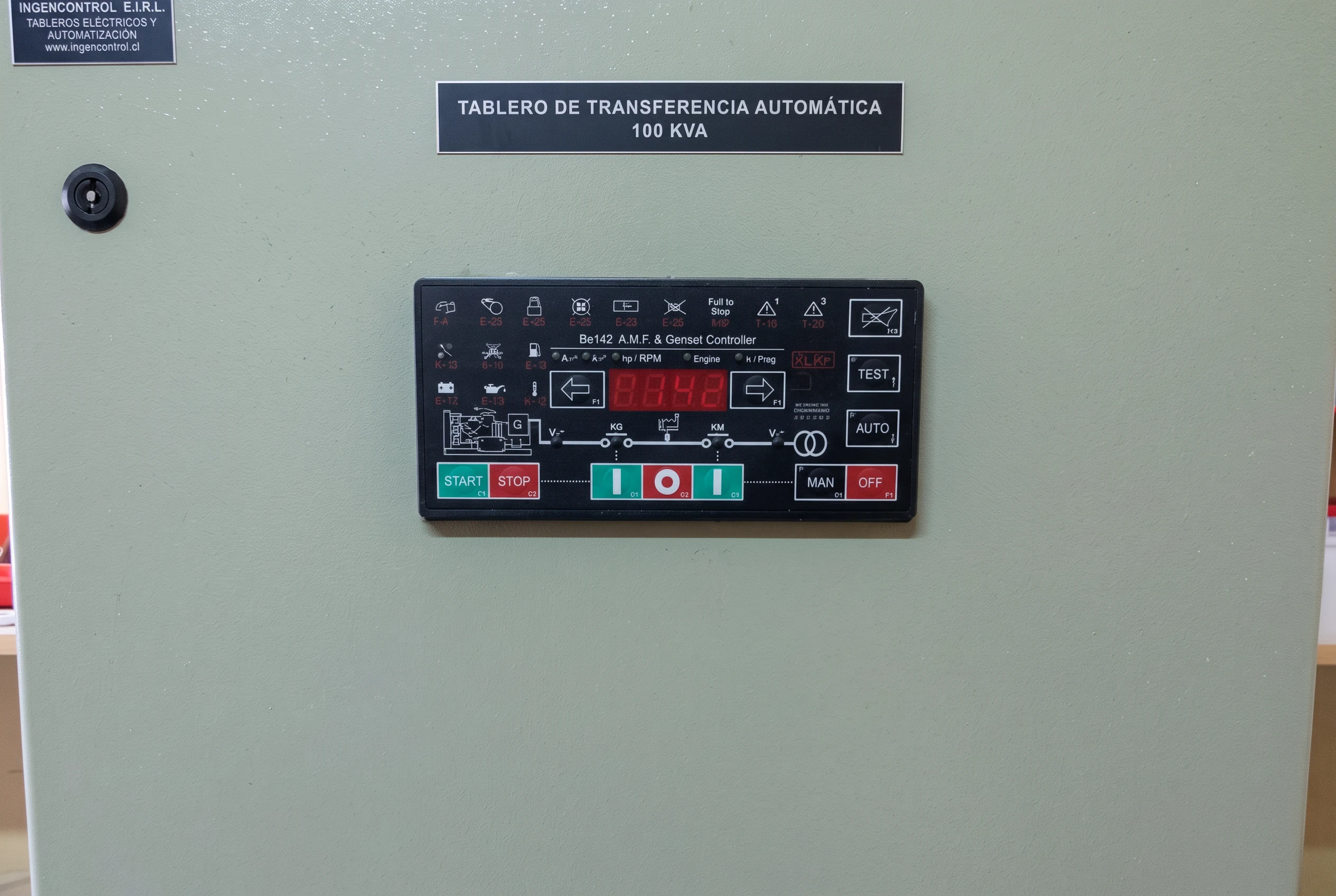 Tablero de transferencia automática para conmutación planta-red